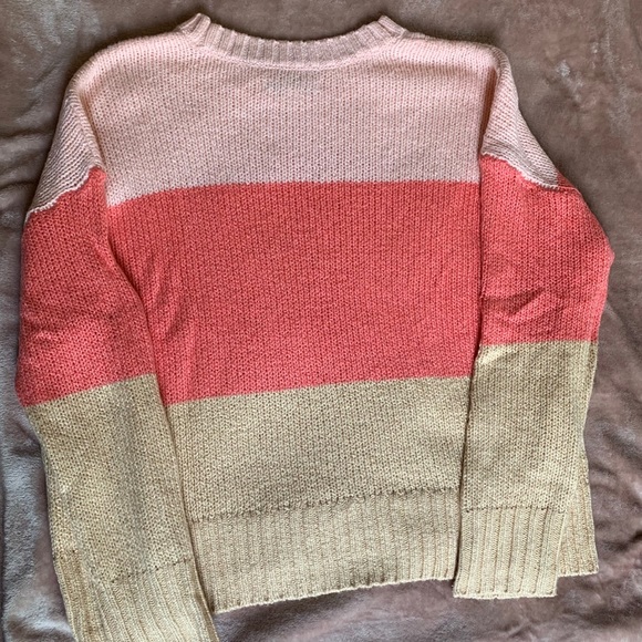 American Eagle Sweater - Picture 2 of 3